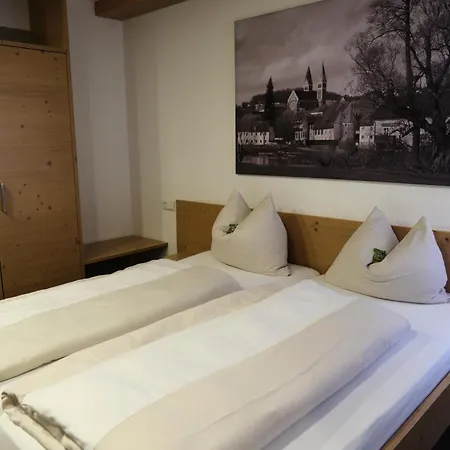 Butz Hotel