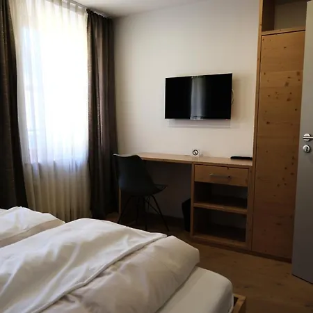 Butz Hotel